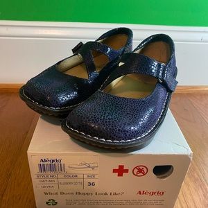 Blueberry Dottie Dayna Algerias